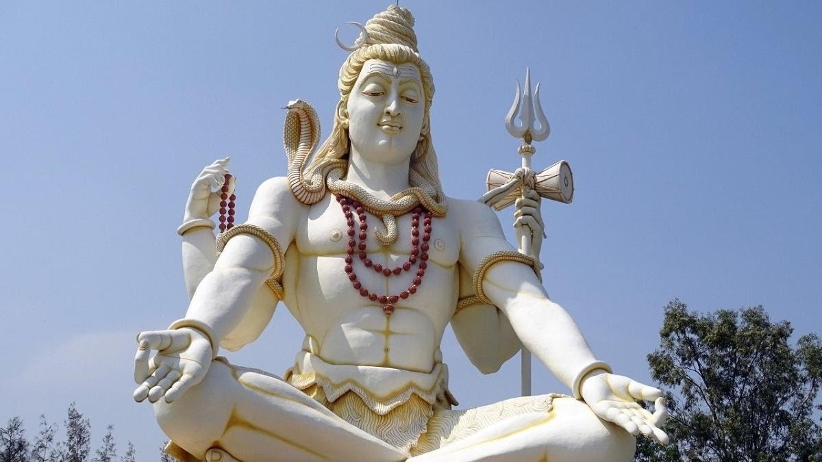 रवि प्रदोष व्रत के दिन करें भगवान शिव की पूजा, होगी हर मनोकामना पूरी